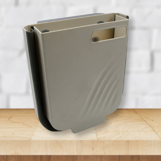 Hanging Trash Can for Kitchen Cabinet Door, Small Collapsible Foldable Waste Bins.